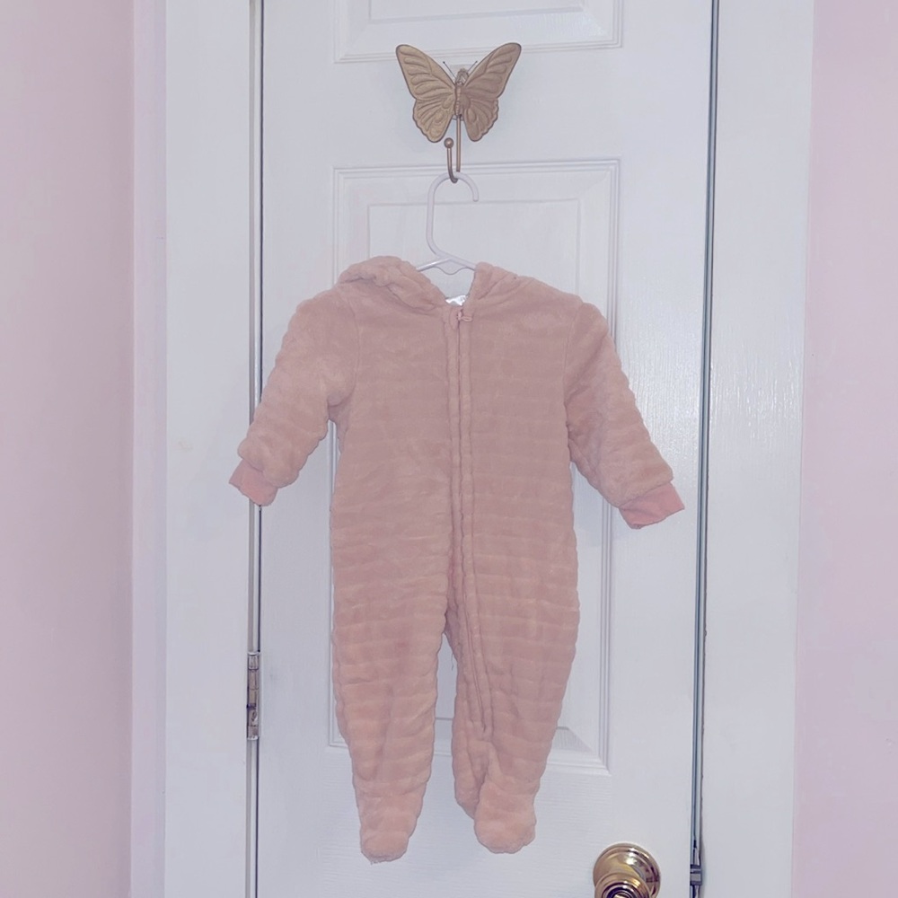 Tahari baby 3-6M onesie light coat